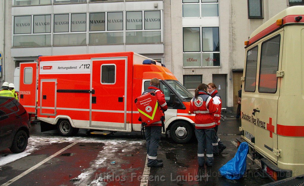 Feuerwehr Rettungsdienst Koelner Rosenmontagszug 2010 P073.JPG